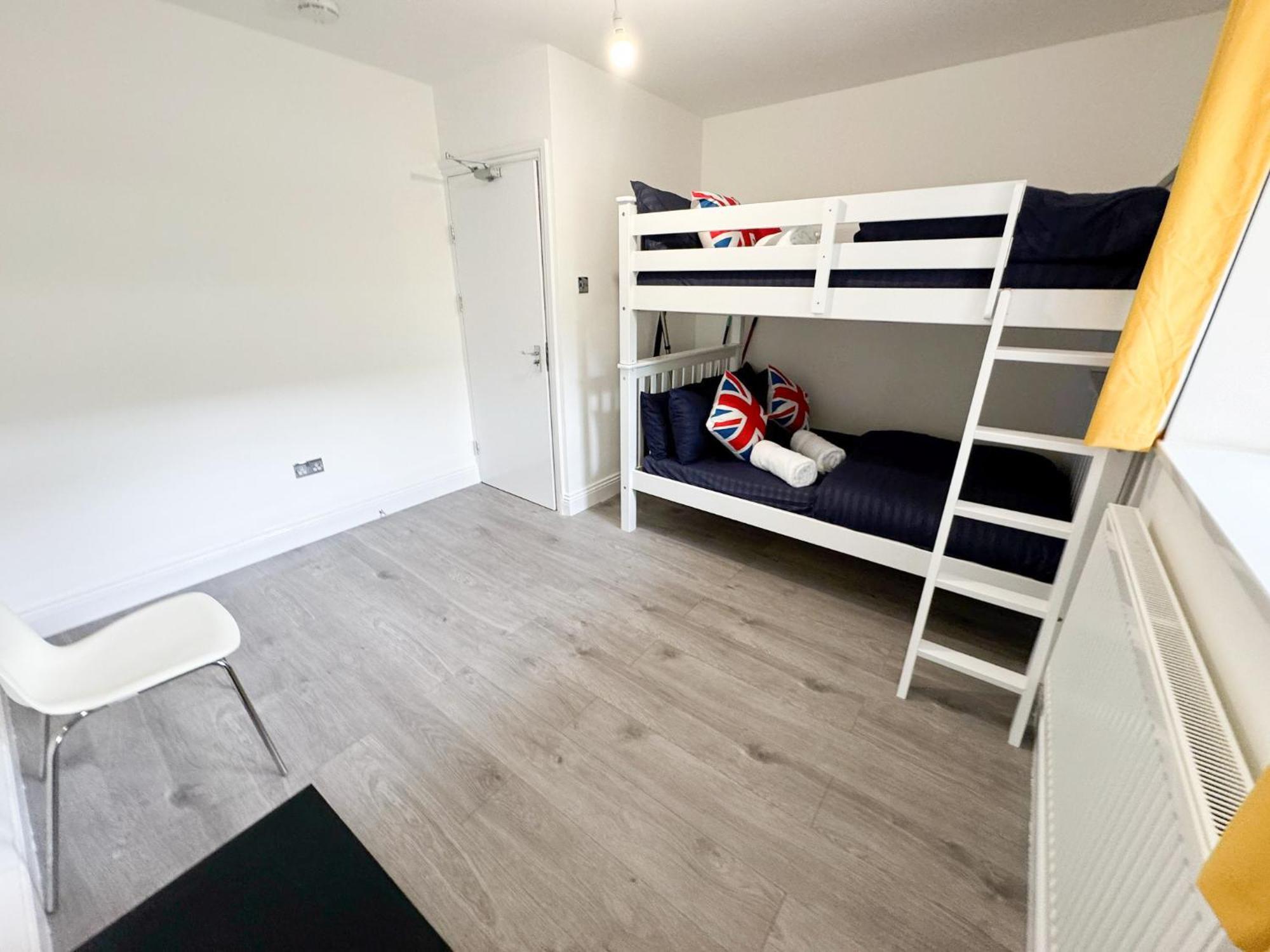 Vollasky Apartment Лондон Екстериор снимка