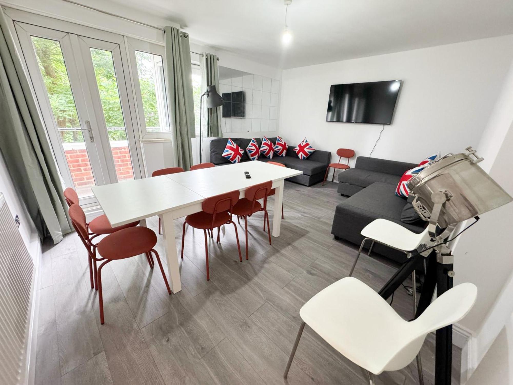 Vollasky Apartment Лондон Екстериор снимка
